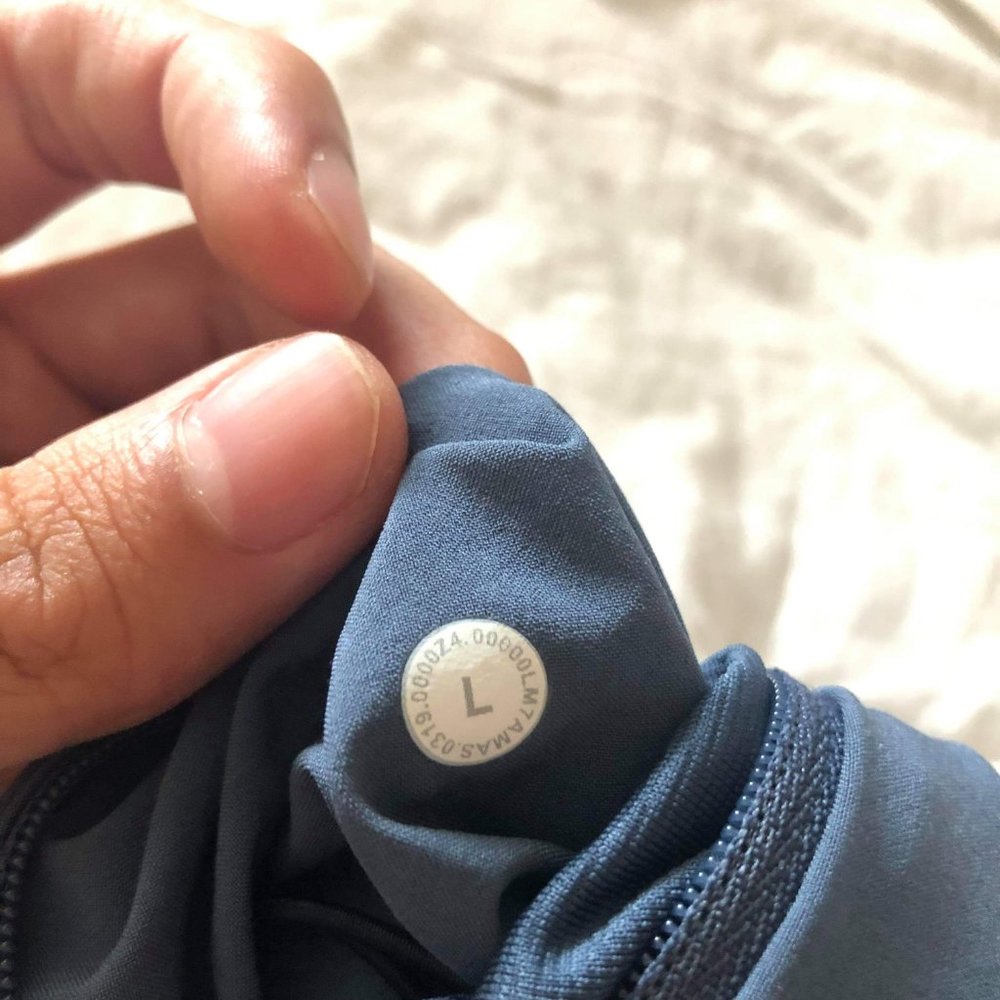 lululemon blue T.H.E shorts, size L, 7in inseam - Picture 3 of 3
